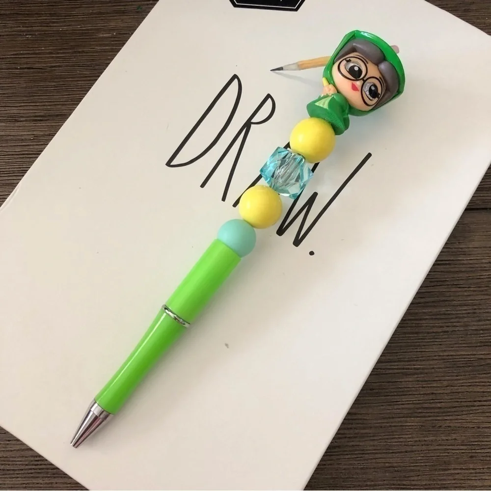 Disney Doorables: Sleeping Beauty: Fairy Fauna handmade beaded pen